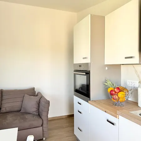 Lea, Apartment *