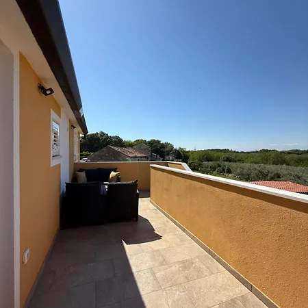 Lea, Apartment Cepljani