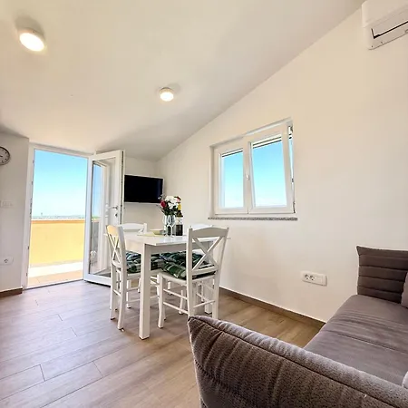 Appartement Lea, *