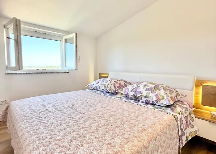 Lea, Apartment Cepljani