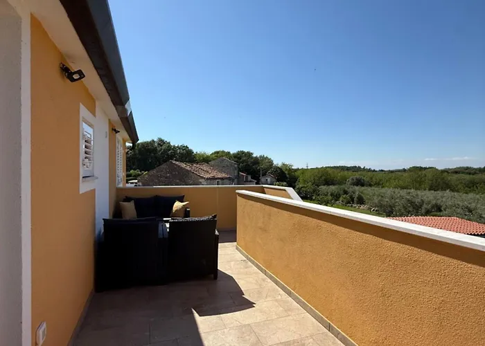 Lea, 아파트 Cepljani